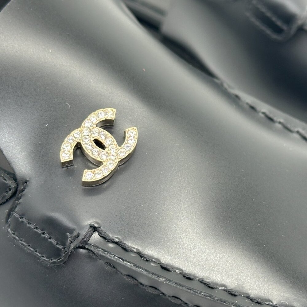 CHANEL 25P 2025 Crystal CC Logo Leather Slingback Flat Loafers Shoes Sandals - Picture 9 of 16